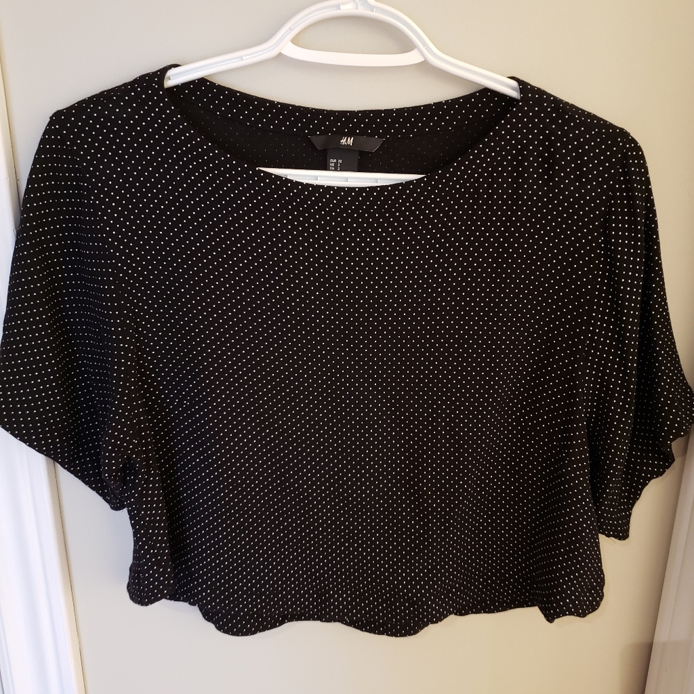 H&M Polka Dotted Cropped Top
